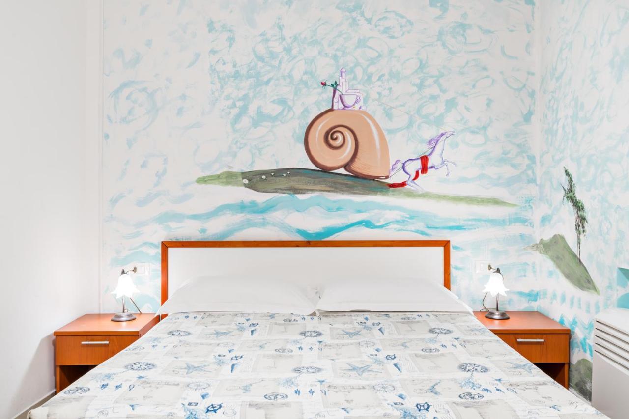 Guest house Lia Rooms 4 *