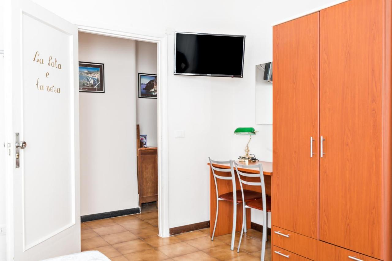 Lia Rooms 4 * La Spezia